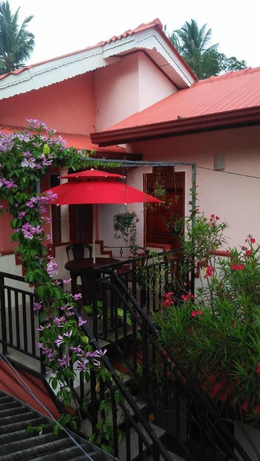 Tissa Rainbow Guest & Yala Hotel Tissamaharama Exterior photo